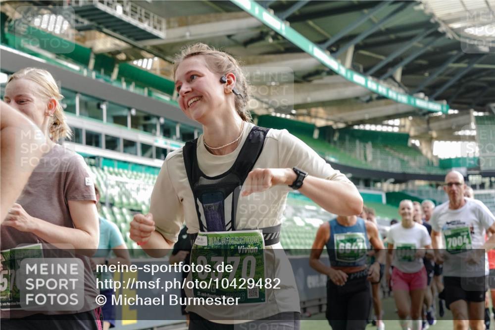 13.09.2026 - 21. swb-Marathon Bremen Michael Burmester http://msf.ph/oto/10429482 13.09.2026 13:27:06 Laufen im Stadion 186, 202, 357, 364, 390, 530, 597, 645, 726, 833, 888, 1077, 1283, 1412, 1473, 1487, 1530, 1608, 1618, 1700, 1744, 1769, 1828, 1961, 1984, 2236, 2273, 2298, 2309, 2382, 2384, 2388, 2404, 2428, 2507, 2508, 2542, 2558, 2576, 2582, 2592, 2656, 2675, 2725, 2748, 2817, 2875, 2876, 2923, 2965, 2970, 3045, 3047, 3050, 3062, 3073, 3084, 3097, 3172, 3184, 3219, 3359, 3433, 3540, 3592, 3629, 3756, 3885, 3907, 3978, 4457, 4660 meine-sportfotos.de