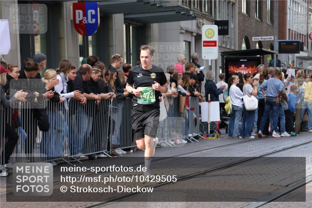 13.09.2026 - 21. swb-Marathon Bremen Strokosch-Dieckow http://msf.ph/oto/10429505 13.09.2026 13:09:20 Ziel 195, 2750, 4473, 4782, 5111, 6652, 9241, 9804, 1034, 1241, 2287, 2291, 2909, 3197, 4384, 4895, 4898, 5383, 7262, 8120, 8759, 8830, 9789, 9866, 9904, 10044 meine-sportfotos.de