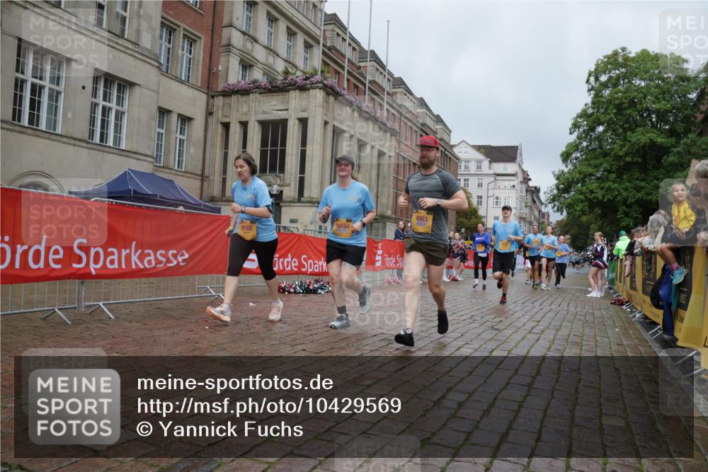 13.09.2026 - Kiel Lauf Yannick Fuchs http://msf.ph/oto/10429569 13.09.2026 11:10:38 Ziel 586, 678, 1334, 2134, 2175, 2176, 2177, 3245, 3716, 6476, 9206, 9406, 9916, 10090, 10101, 10550, 11576, 585, 678, 1937, 2630, 3086, 3227, 4063, 5371, 9102, 9168, 9254, 10154, 10704, 11060, 12008, 12016, 12178, 12698, 1523, 2512, 2628, 5920, 6409, 6670, 6756, 7930, 8468, 8491, 10380, 10661, 11600, 11644, 2337, 3227, 4063, 9168, 9665, 10154, 11013, 11884 meine-sportfotos.de