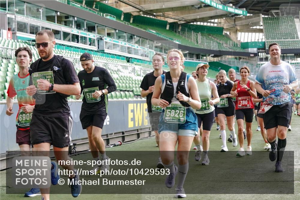 13.09.2026 - 21. swb-Marathon Bremen Michael Burmester http://msf.ph/oto/10429593 13.09.2026 13:27:12 Laufen im Stadion 186, 202, 357, 364, 390, 530, 597, 645, 726, 833, 888, 925, 1077, 1283, 1412, 1473, 1487, 1496, 1530, 1608, 1618, 1700, 1744, 1769, 1828, 1958, 1961, 1984, 2236, 2273, 2309, 2382, 2384, 2388, 2404, 2428, 2502, 2507, 2508, 2542, 2558, 2576, 2582, 2592, 2656, 2675, 2725, 2748, 2817, 2875, 2876, 2923, 2965, 2970, 3045, 3047, 3050, 3062, 3073, 3084, 3097, 3172, 3184, 3219, 3359, 3433, 3540, 3592, 3629, 3756, 3885, 3907, 3978, 4457, 4660 meine-sportfotos.de