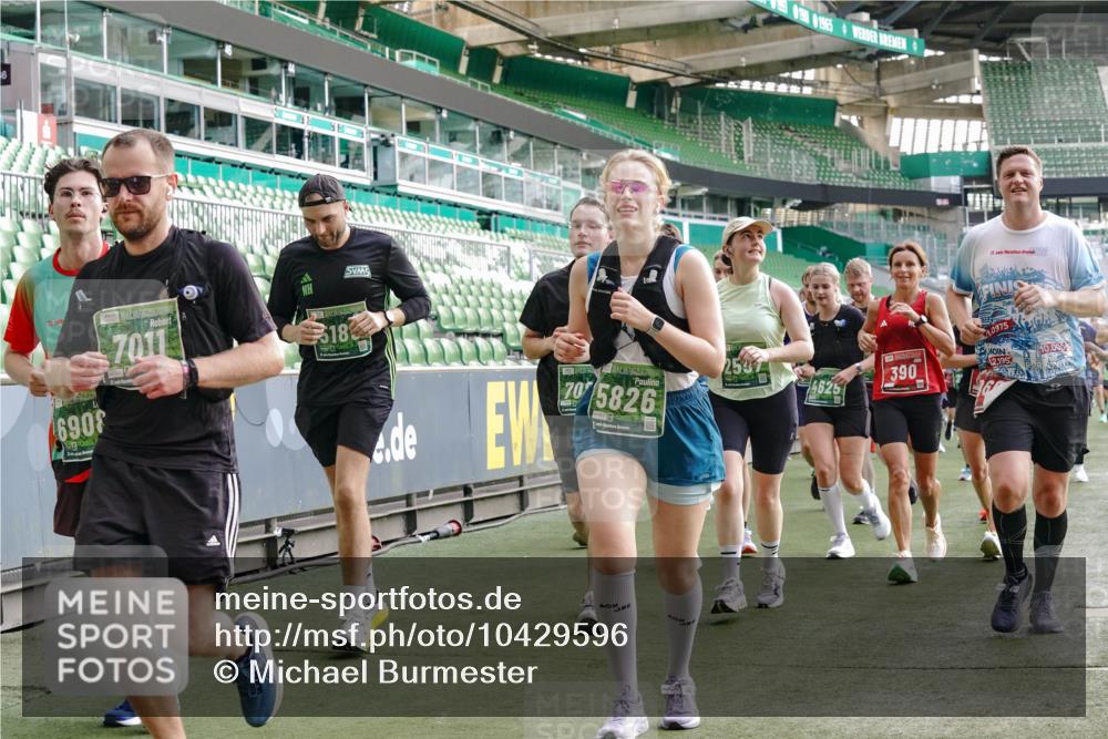 13.09.2026 - 21. swb-Marathon Bremen Michael Burmester http://msf.ph/oto/10429596 13.09.2026 13:27:12 Laufen im Stadion 186, 202, 357, 364, 390, 530, 597, 645, 726, 833, 888, 925, 1077, 1283, 1412, 1473, 1487, 1496, 1530, 1608, 1618, 1700, 1744, 1769, 1828, 1958, 1961, 1984, 2236, 2273, 2309, 2382, 2384, 2388, 2404, 2428, 2502, 2507, 2508, 2542, 2558, 2576, 2582, 2592, 2656, 2675, 2725, 2748, 2817, 2875, 2876, 2923, 2965, 2970, 3045, 3047, 3050, 3062, 3073, 3084, 3097, 3172, 3184, 3219, 3359, 3433, 3540, 3592, 3629, 3756, 3885, 3907, 3978, 4457, 4660 meine-sportfotos.de