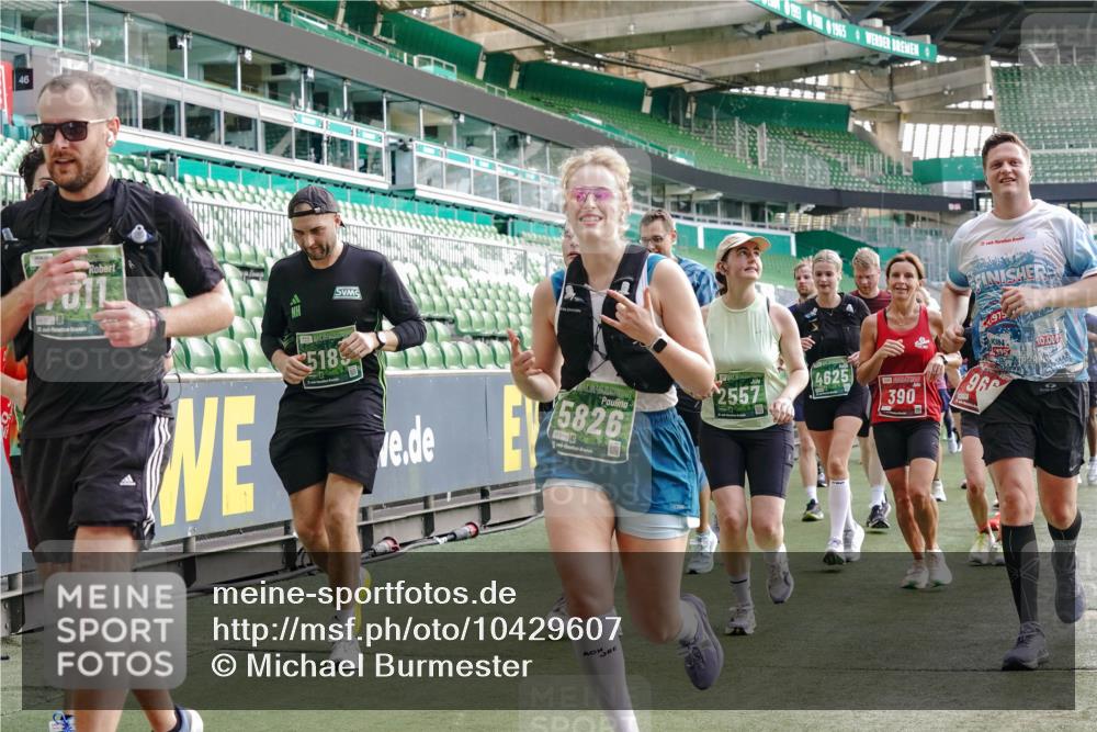 13.09.2026 - 21. swb-Marathon Bremen Michael Burmester http://msf.ph/oto/10429607 13.09.2026 13:27:12 Laufen im Stadion 186, 202, 357, 364, 390, 530, 597, 645, 726, 833, 888, 925, 1077, 1283, 1412, 1473, 1487, 1496, 1530, 1608, 1618, 1700, 1744, 1769, 1828, 1958, 1961, 1984, 2236, 2273, 2309, 2382, 2384, 2388, 2404, 2428, 2502, 2507, 2508, 2542, 2558, 2576, 2582, 2592, 2656, 2675, 2725, 2748, 2817, 2875, 2876, 2923, 2965, 2970, 3045, 3047, 3050, 3062, 3073, 3084, 3097, 3172, 3184, 3219, 3359, 3433, 3540, 3592, 3629, 3756, 3885, 3907, 3978, 4457, 4660 meine-sportfotos.de