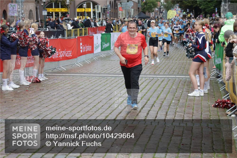 13.09.2026 - Kiel Lauf Yannick Fuchs http://msf.ph/oto/10429664 13.09.2026 11:10:51 Ziel 1523, 2628, 5920, 6409, 6670, 6756, 7930, 8468, 8491, 10380, 10550, 11600, 586, 678, 1334, 2134, 2175, 2176, 2177, 2630, 3245, 3716, 6476, 9206, 9406, 9916, 10090, 10101, 10550, 10704, 11060, 11576, 12178, 2251, 2512, 4019, 5341, 6852, 7473, 8314, 8315, 8826, 10661, 11644, 11934, 585, 1937, 3086, 9102, 9254, 12008, 12016, 12178, 12698 meine-sportfotos.de