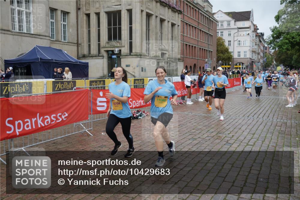 13.09.2026 - Kiel Lauf Yannick Fuchs http://msf.ph/oto/10429683 13.09.2026 11:10:59 Ziel 1523, 2512, 2628, 5920, 6670, 6756, 6852, 7930, 8468, 10380, 10661, 11600, 11644, 586, 678, 1334, 2134, 2175, 2176, 2177, 3245, 3716, 6409, 6476, 6670, 8491, 9206, 9406, 9916, 10090, 10101, 10550, 10704, 11060, 11576, 11600, 1079, 2192, 2251, 3346, 4019, 5341, 7473, 8314, 8315, 8826, 9693, 10067, 10882, 11361, 11934, 11947, 12845, 2630, 10704, 11060 meine-sportfotos.de