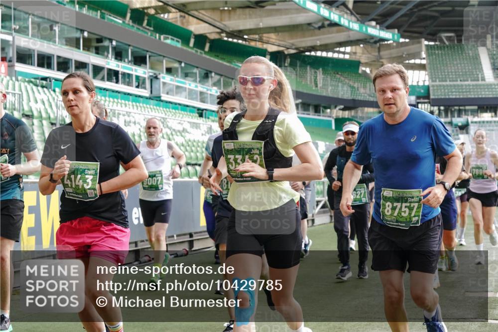 13.09.2026 - 21. swb-Marathon Bremen Michael Burmester http://msf.ph/oto/10429785 13.09.2026 13:27:21 Laufen im Stadion 111, 186, 202, 357, 364, 390, 478, 597, 726, 829, 833, 888, 925, 1077, 1220, 1283, 1412, 1473, 1496, 1530, 1608, 1618, 1700, 1769, 1958, 1961, 1984, 2236, 2273, 2309, 2382, 2384, 2388, 2404, 2428, 2502, 2507, 2508, 2542, 2558, 2576, 2582, 2592, 2656, 2675, 2725, 2748, 2817, 2875, 2876, 2923, 2965, 2970, 3045, 3047, 3050, 3073, 3084, 3184, 3219, 3359, 3433, 3540, 3592, 3629, 3756, 3885, 3907, 3978, 4457, 4660 meine-sportfotos.de