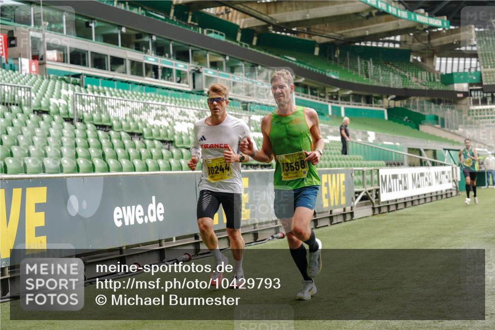 13.09.2026 - 21. swb-Marathon Bremen Michael Burmester http://msf.ph/oto/10429793 13.09.2026 10:20:59 Laufen im Stadion 10244, 10261, 10262, 10818, 10961, 10994, 11067, 11068, 11142, 11176, 11197, 11418, 11512, 11916, 11964, 12289, 12324, 12358, 12413, 12456, 12513, 12520, 12540, 13505, 13514, 13540, 13548, 13558, 13560, 13568, 13575, 13583, 13588, 13590, 13601, 13605, 13606, 13608, 13610, 13619, 13633, 13637, 10597, 12272, 12457, 12458, 13501, 13504, 13510, 13515, 13517, 13522, 13542, 13543, 13547, 13554, 13561, 13567, 13579, 13623, 13635 meine-sportfotos.de