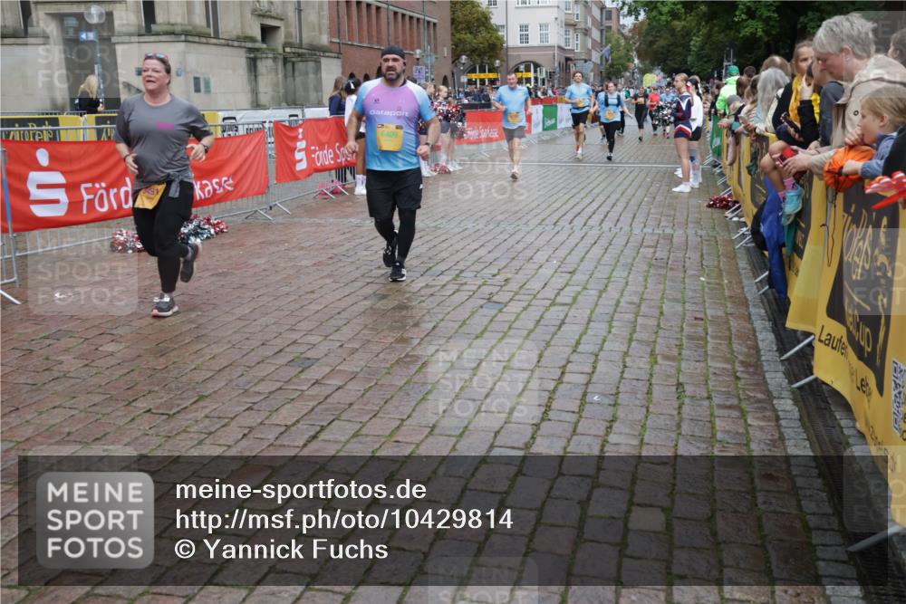 13.09.2026 - Kiel Lauf Yannick Fuchs http://msf.ph/oto/10429814 13.09.2026 11:11:17 Ziel 1079, 1655, 2192, 2251, 3346, 4019, 4090, 4589, 5341, 5869, 7181, 7431, 7473, 8314, 8315, 9693, 10067, 10882, 11361, 11417, 11719, 11934, 11947, 12845, 1523, 2512, 2628, 5341, 5920, 6409, 6670, 6756, 6852, 7930, 8468, 8491, 8826, 10380, 10661, 11600, 11644, 141, 1460, 1761, 4053, 6729, 8127, 9739, 9784, 12053, 586, 1334, 2175, 2176, 2177, 3716, 6409, 8491, 9916, 10090, 10101, 10550 meine-sportfotos.de