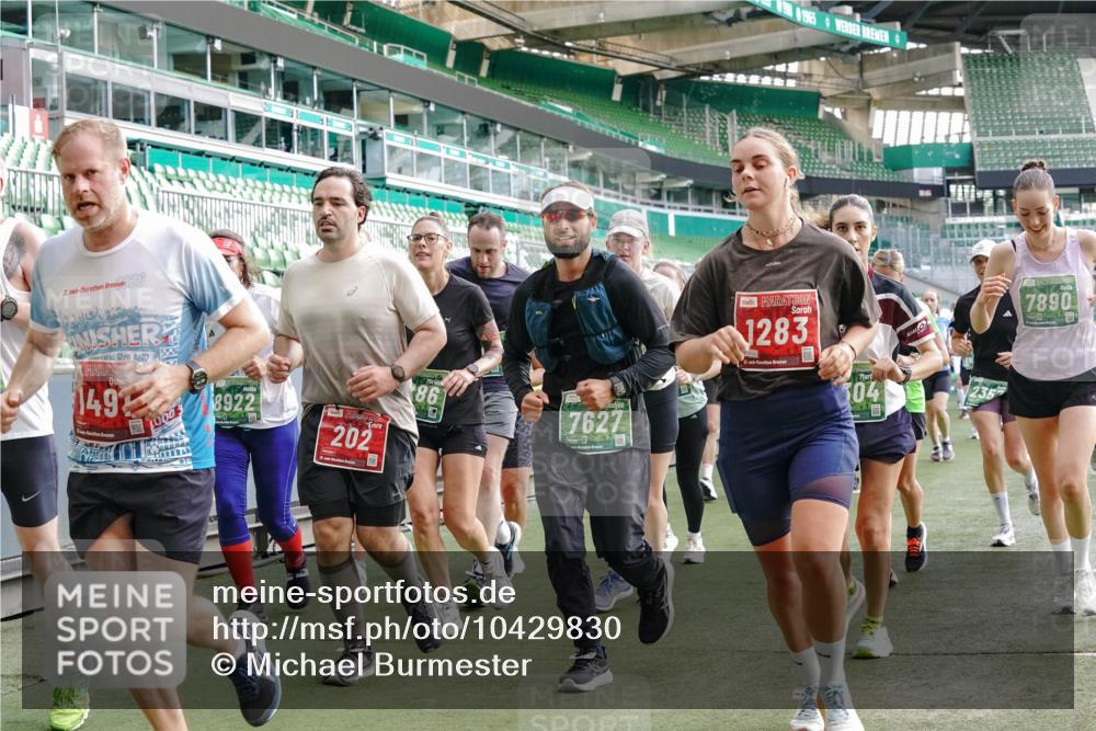13.09.2026 - 21. swb-Marathon Bremen Michael Burmester http://msf.ph/oto/10429830 13.09.2026 13:27:23 Laufen im Stadion 111, 186, 202, 357, 364, 390, 478, 597, 726, 829, 833, 888, 925, 1077, 1220, 1412, 1473, 1496, 1530, 1608, 1618, 1700, 1769, 1958, 1961, 1984, 2236, 2273, 2309, 2382, 2384, 2388, 2404, 2428, 2502, 2507, 2508, 2542, 2558, 2576, 2582, 2592, 2656, 2675, 2725, 2748, 2817, 2875, 2876, 2923, 2965, 2970, 3045, 3047, 3050, 3073, 3084, 3184, 3219, 3359, 3433, 3540, 3592, 3629, 3756, 3885, 3907, 3978, 4457, 4660 meine-sportfotos.de