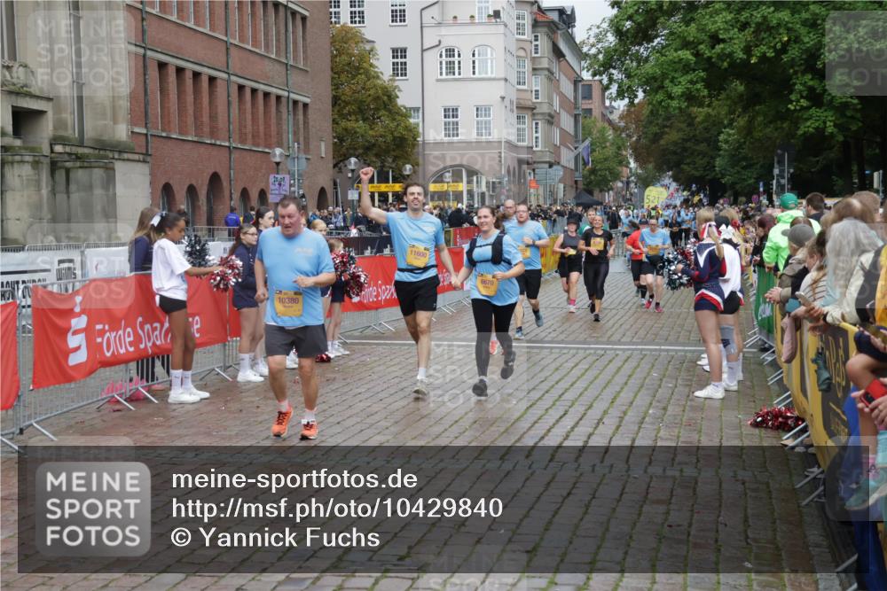 13.09.2026 - Kiel Lauf Yannick Fuchs http://msf.ph/oto/10429840 13.09.2026 11:11:20 Ziel 1079, 1460, 1655, 2192, 2251, 3346, 4090, 4589, 5869, 7181, 7431, 8127, 8314, 8315, 9693, 10067, 10882, 11361, 11417, 11719, 11934, 11947, 12845, 1523, 2251, 2512, 2628, 4019, 5341, 5920, 6409, 6670, 6756, 6852, 7473, 7930, 8468, 8491, 8826, 10380, 10661, 11600, 11644, 141, 1761, 4053, 6729, 9260, 9739, 9784, 11756, 12053, 586, 6409, 8491, 10090, 10550 meine-sportfotos.de