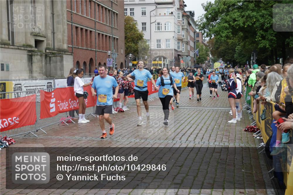 13.09.2026 - Kiel Lauf Yannick Fuchs http://msf.ph/oto/10429846 13.09.2026 11:11:20 Ziel 1079, 1460, 1655, 2192, 2251, 3346, 4090, 4589, 5869, 7181, 7431, 8127, 8314, 8315, 9693, 10067, 10882, 11361, 11417, 11719, 11934, 11947, 12845, 1523, 2251, 2512, 2628, 4019, 5341, 5920, 6409, 6670, 6756, 6852, 7473, 7930, 8468, 8491, 8826, 10380, 10661, 11600, 11644, 141, 1761, 4053, 6729, 9260, 9739, 9784, 11756, 12053, 586, 6409, 8491, 10090, 10550 meine-sportfotos.de