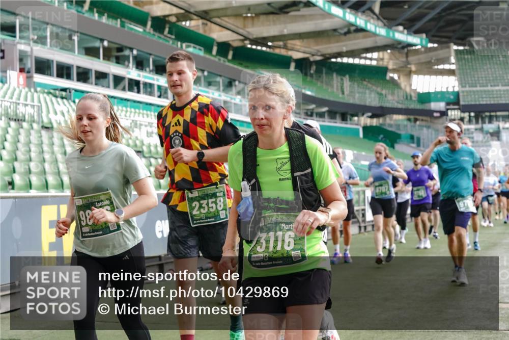 13.09.2026 - 21. swb-Marathon Bremen Michael Burmester http://msf.ph/oto/10429869 13.09.2026 13:27:25 Laufen im Stadion 111, 186, 202, 357, 364, 390, 478, 597, 726, 829, 833, 888, 925, 1077, 1220, 1412, 1473, 1496, 1530, 1608, 1618, 1700, 1769, 1958, 1961, 1984, 2236, 2273, 2309, 2384, 2388, 2404, 2428, 2502, 2507, 2508, 2542, 2558, 2576, 2582, 2592, 2656, 2675, 2725, 2748, 2817, 2875, 2876, 2923, 2965, 2970, 3045, 3047, 3050, 3073, 3084, 3184, 3219, 3359, 3433, 3540, 3592, 3629, 3756, 3885, 3907, 3978, 4457, 4660 meine-sportfotos.de