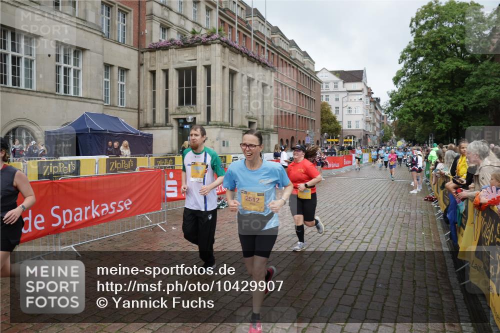 13.09.2026 - Kiel Lauf Yannick Fuchs http://msf.ph/oto/10429907 13.09.2026 11:11:31 Ziel 1460, 1655, 1761, 4053, 4090, 4589, 5869, 7181, 7431, 8127, 9739, 9784, 11417, 11719, 1079, 2192, 2251, 2512, 2628, 3346, 4019, 4090, 4589, 5341, 5869, 6852, 7181, 7431, 7473, 8314, 8315, 8826, 9693, 10067, 10661, 10882, 11361, 11417, 11644, 11719, 11934, 11947, 12845, 141, 3580, 5156, 6729, 9260, 11756, 12053, 1523, 2512, 2628, 5920, 6670, 6756, 7930, 8468, 10380, 10661, 11600, 11644 meine-sportfotos.de