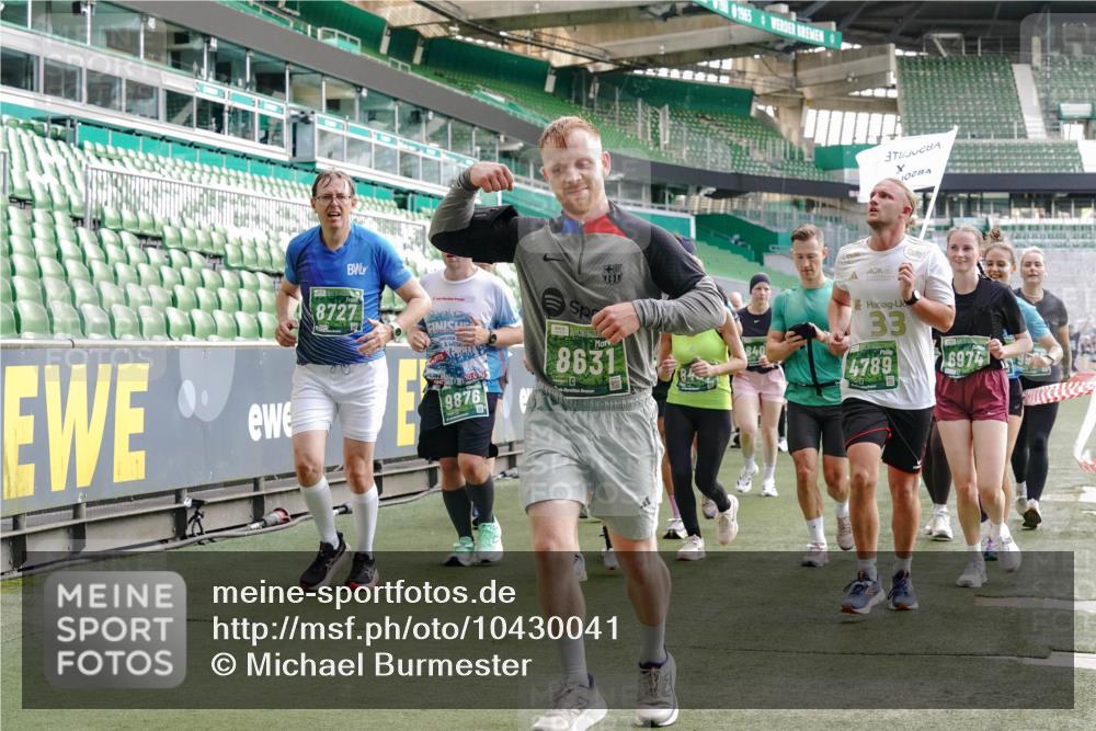 13.09.2026 - 21. swb-Marathon Bremen Michael Burmester http://msf.ph/oto/10430041 13.09.2026 13:27:34 Laufen im Stadion 111, 186, 202, 357, 364, 390, 478, 597, 726, 829, 833, 888, 925, 1077, 1220, 1412, 1473, 1496, 1608, 1700, 1769, 1958, 1961, 1984, 2236, 2273, 2309, 2388, 2404, 2428, 2502, 2507, 2508, 2542, 2558, 2576, 2582, 2592, 2725, 2748, 2817, 2875, 2876, 2923, 2965, 2970, 3045, 3047, 3050, 3073, 3084, 3184, 3219, 3359, 3540, 3589, 3592, 3629, 3756, 3826, 3885, 3907, 3978, 4238, 4457, 4660 meine-sportfotos.de