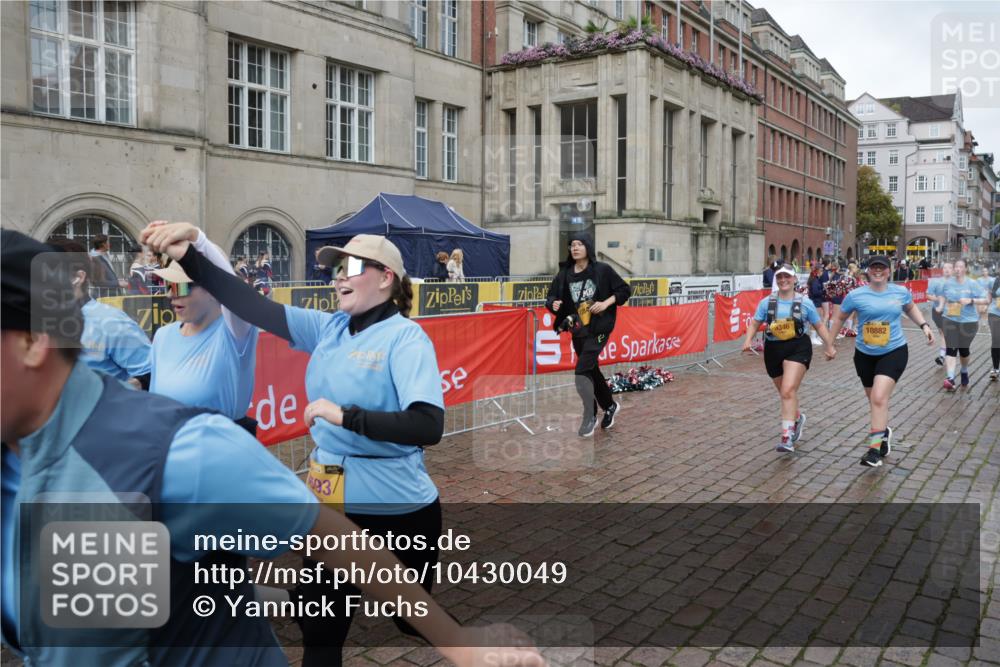 13.09.2026 - Kiel Lauf Yannick Fuchs http://msf.ph/oto/10430049 13.09.2026 11:11:52 Ziel 2950, 3580, 5156, 5227, 5387, 6965, 9296, 9572, 9661, 141, 1079, 1460, 1655, 1761, 3346, 4053, 4090, 4589, 5869, 6729, 7181, 7431, 8127, 9260, 9693, 9739, 9784, 10067, 10882, 11361, 11417, 11719, 11756, 12053, 12845, 6053, 10397, 11713, 1079, 2192, 2251, 3346, 8314, 8315, 9693, 10067, 10882, 11361, 11934, 11947, 12845 meine-sportfotos.de