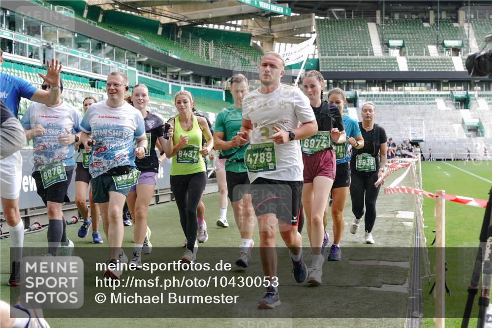 13.09.2026 - 21. swb-Marathon Bremen Michael Burmester http://msf.ph/oto/10430053 13.09.2026 13:27:34 Laufen im Stadion 111, 186, 202, 357, 364, 390, 478, 597, 726, 829, 833, 888, 925, 1077, 1220, 1412, 1473, 1496, 1608, 1700, 1769, 1958, 1961, 1984, 2236, 2273, 2309, 2388, 2404, 2428, 2502, 2507, 2508, 2542, 2558, 2576, 2582, 2592, 2725, 2748, 2817, 2875, 2876, 2923, 2965, 2970, 3045, 3047, 3050, 3073, 3084, 3184, 3219, 3359, 3540, 3589, 3592, 3629, 3756, 3826, 3885, 3907, 3978, 4238, 4457, 4660 meine-sportfotos.de