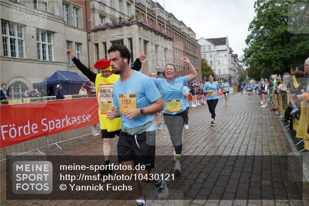 13.09.2026 - Kiel Lauf Yannick Fuchs http://msf.ph/oto/10430121 13.09.2026 11:12:09 Ziel 6053, 10397, 141, 1761, 2950, 3580, 5156, 5227, 5387, 6729, 6965, 9260, 9296, 9572, 9661, 9739, 9784, 11713, 11756, 12053, 625, 1000, 1580, 1782, 2118, 2968, 5249, 6051, 141, 1761, 4053, 6729, 9739, 9784, 12053 meine-sportfotos.de
