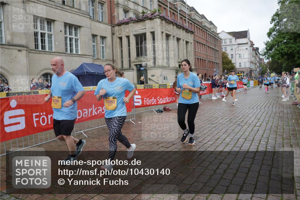 13.09.2026 - Kiel Lauf Yannick Fuchs http://msf.ph/oto/10430140 13.09.2026 11:12:11 Ziel 6051, 6053, 10397, 141, 2950, 3580, 5156, 5227, 5387, 6729, 6965, 9260, 9296, 9572, 9661, 9784, 11713, 11756, 12053, 625, 1000, 1580, 1782, 2118, 2968, 5249, 141, 1761, 4053, 6729, 9260, 9739, 9784, 12053 meine-sportfotos.de