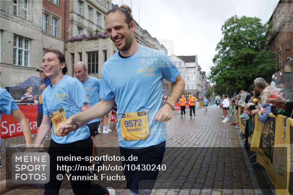 13.09.2026 - Kiel Lauf Yannick Fuchs http://msf.ph/oto/10430240 13.09.2026 11:12:27 Ziel 625, 1000, 1580, 1782, 2118, 2968, 5249, 2118, 2950, 5227, 5249, 5387, 6051, 6053, 6965, 9296, 9572, 9661, 10397, 11713, 1602, 2827, 3598, 4461, 4899, 5027, 9300, 9571, 11599, 12193, 12396, 2950, 3580, 5156, 5227, 5387, 6965, 9572, 9661 meine-sportfotos.de