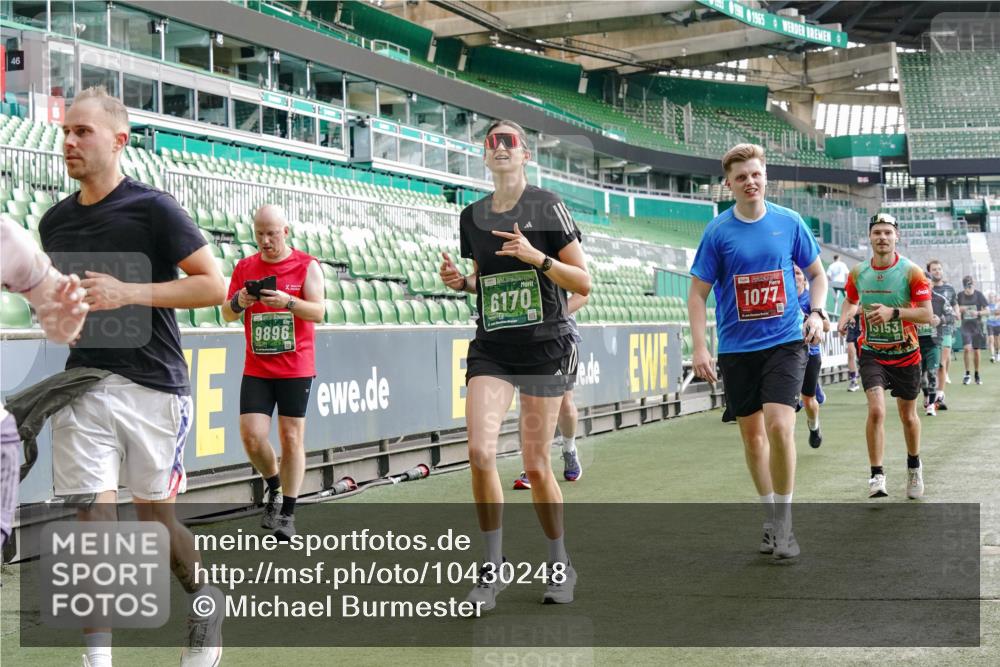 13.09.2026 - 21. swb-Marathon Bremen Michael Burmester http://msf.ph/oto/10430248 13.09.2026 13:27:43 Laufen im Stadion 111, 186, 357, 364, 390, 478, 597, 726, 829, 833, 888, 925, 1077, 1220, 1298, 1412, 1473, 1496, 1608, 1700, 1769, 1958, 1961, 1984, 2236, 2273, 2309, 2388, 2404, 2428, 2502, 2507, 2542, 2574, 2576, 2582, 2592, 2725, 2748, 2817, 2875, 2876, 2923, 2965, 3045, 3050, 3061, 3073, 3084, 3184, 3219, 3540, 3589, 3592, 3629, 3694, 3756, 3826, 3853, 3885, 3907, 3978, 4108, 4238, 4457, 4660 meine-sportfotos.de