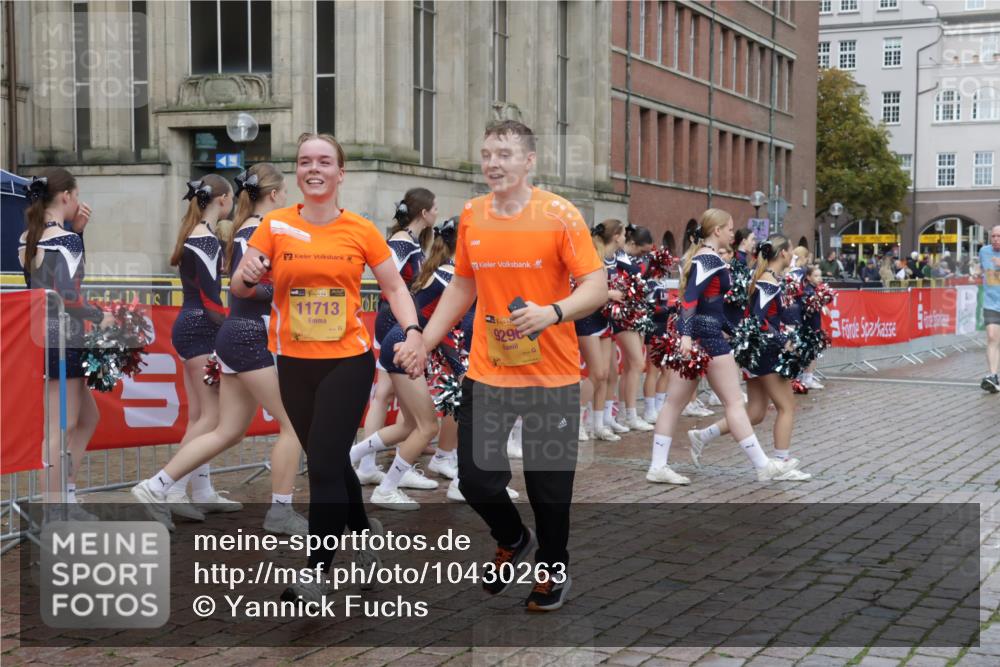 13.09.2026 - Kiel Lauf Yannick Fuchs http://msf.ph/oto/10430263 13.09.2026 11:12:31 Ziel 625, 2968, 9571, 11599, 1000, 1580, 1782, 2118, 5249, 6051, 6053, 9296, 10397, 11713, 1168, 1602, 2827, 3598, 3622, 4461, 4899, 5027, 9300, 9799, 12193, 12396, 2950, 5227, 5387, 6965, 9296, 9572, 9661, 11713 meine-sportfotos.de