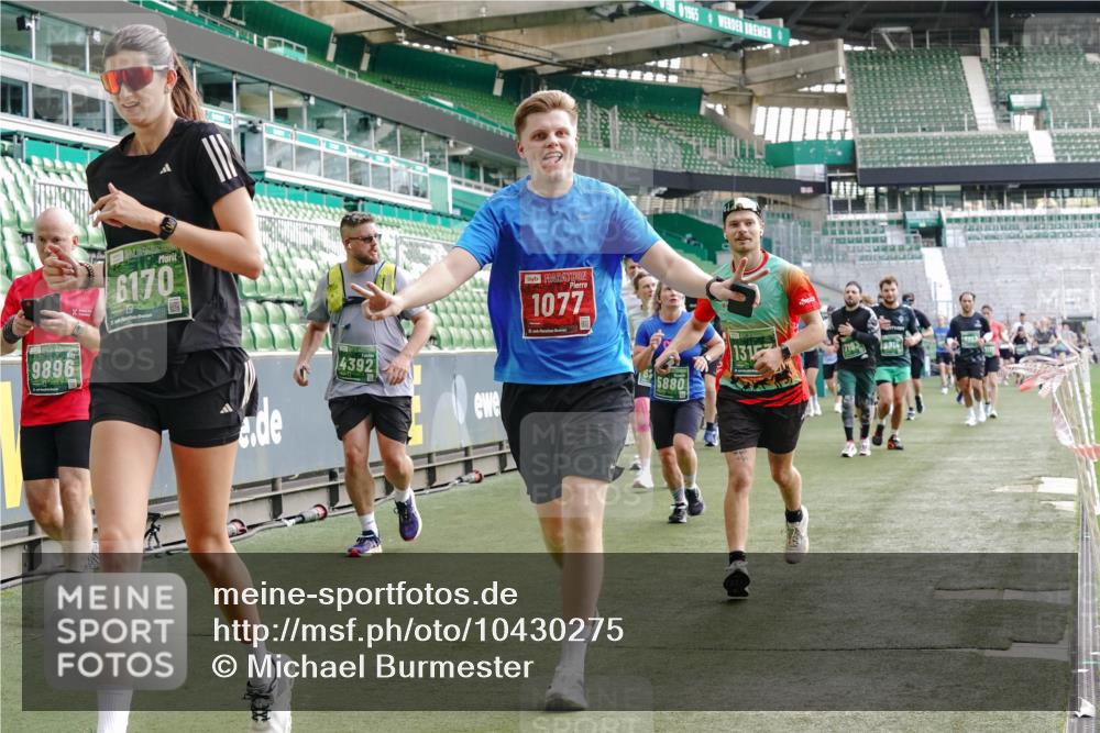 13.09.2026 - 21. swb-Marathon Bremen Michael Burmester http://msf.ph/oto/10430275 13.09.2026 13:27:44 Laufen im Stadion 111, 186, 357, 364, 390, 478, 597, 726, 829, 833, 888, 925, 1077, 1220, 1298, 1412, 1473, 1496, 1608, 1700, 1741, 1769, 1958, 1961, 1984, 2236, 2273, 2309, 2388, 2404, 2428, 2472, 2502, 2507, 2542, 2574, 2576, 2582, 2592, 2725, 2743, 2748, 2817, 2875, 2876, 2923, 2965, 3045, 3050, 3061, 3073, 3084, 3184, 3219, 3540, 3589, 3592, 3629, 3694, 3756, 3826, 3853, 3885, 3907, 3978, 4108, 4238, 4457, 4660 meine-sportfotos.de