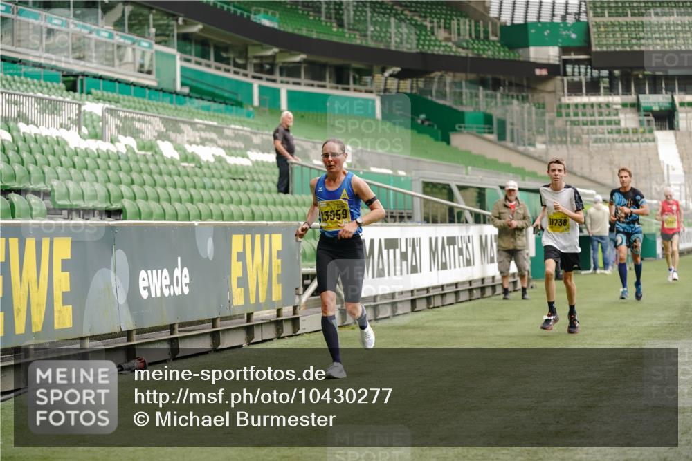 13.09.2026 - 21. swb-Marathon Bremen Michael Burmester http://msf.ph/oto/10430277 13.09.2026 10:21:32 Laufen im Stadion 10244, 10261, 10262, 10302, 10818, 10926, 10961, 10994, 11067, 11068, 11083, 11142, 11176, 11512, 11619, 11738, 11854, 11916, 11944, 11964, 12289, 12324, 12413, 12456, 12513, 12520, 12540, 13505, 13514, 13535, 13540, 13548, 13551, 13558, 13559, 13568, 13575, 13583, 13587, 13588, 13590, 13605, 13606, 13608, 13619, 13633, 13636, 13637, 12457, 12458, 13504, 13510, 13522, 13533, 13534, 13536, 13543, 13554, 13561, 13564, 13579 meine-sportfotos.de