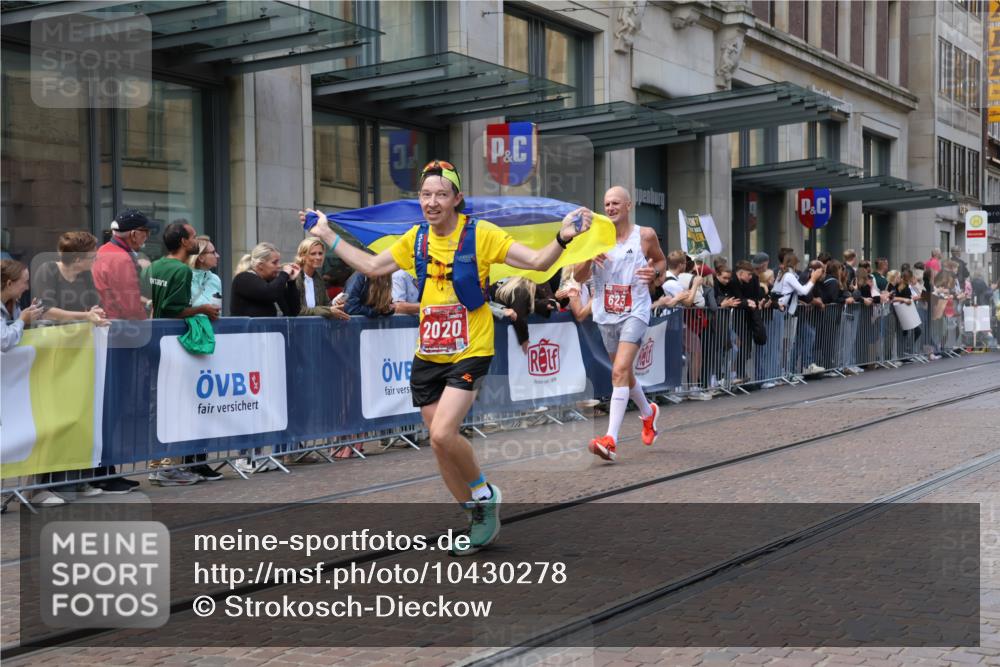13.09.2026 - 21. swb-Marathon Bremen Strokosch-Dieckow http://msf.ph/oto/10430278 13.09.2026 13:10:14 Ziel 604, 640, 1181, 1277, 1554, 2347, 2605, 3959, 4727, 5066, 5152, 5532, 5620, 5648, 6267, 7881, 8033, 8709, 538, 623, 957, 2020, 4781, 5627, 8064, 9817 meine-sportfotos.de