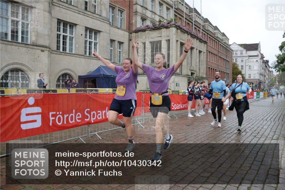 13.09.2026 - Kiel Lauf Yannick Fuchs http://msf.ph/oto/10430342 13.09.2026 11:12:51 Ziel 1168, 2827, 3622, 4461, 4899, 5027, 7065, 9799, 12193, 625, 1000, 1580, 1602, 1782, 2118, 2968, 3598, 5027, 5249, 6051, 9300, 9571, 11599, 12396, 2696, 3882, 5061, 5472, 11369, 1000, 1580, 1782, 2118, 5249, 6051, 6053 meine-sportfotos.de