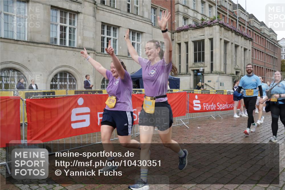 13.09.2026 - Kiel Lauf Yannick Fuchs http://msf.ph/oto/10430351 13.09.2026 11:12:51 Ziel 1168, 2827, 3622, 4461, 4899, 5027, 7065, 9799, 12193, 625, 1000, 1580, 1602, 1782, 2118, 2968, 3598, 5027, 5249, 6051, 9300, 9571, 11599, 12396, 2696, 3882, 5061, 5472, 11369, 1000, 1580, 1782, 2118, 5249, 6051, 6053 meine-sportfotos.de