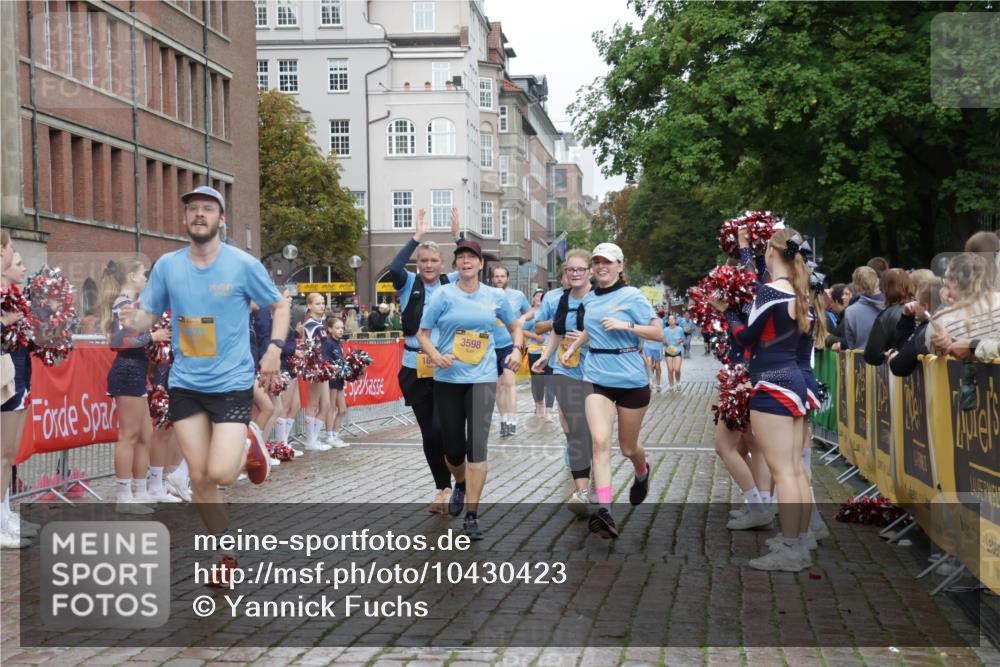 13.09.2026 - Kiel Lauf Yannick Fuchs http://msf.ph/oto/10430423 13.09.2026 11:13:07 Ziel 2696, 3882, 5061, 5472, 11369, 1168, 1602, 2827, 3598, 3622, 4461, 4899, 5027, 7065, 9300, 9571, 9799, 11599, 12193, 12396, 2290, 6237, 10432, 11666, 12234, 625, 2968, 9571, 11599 meine-sportfotos.de
