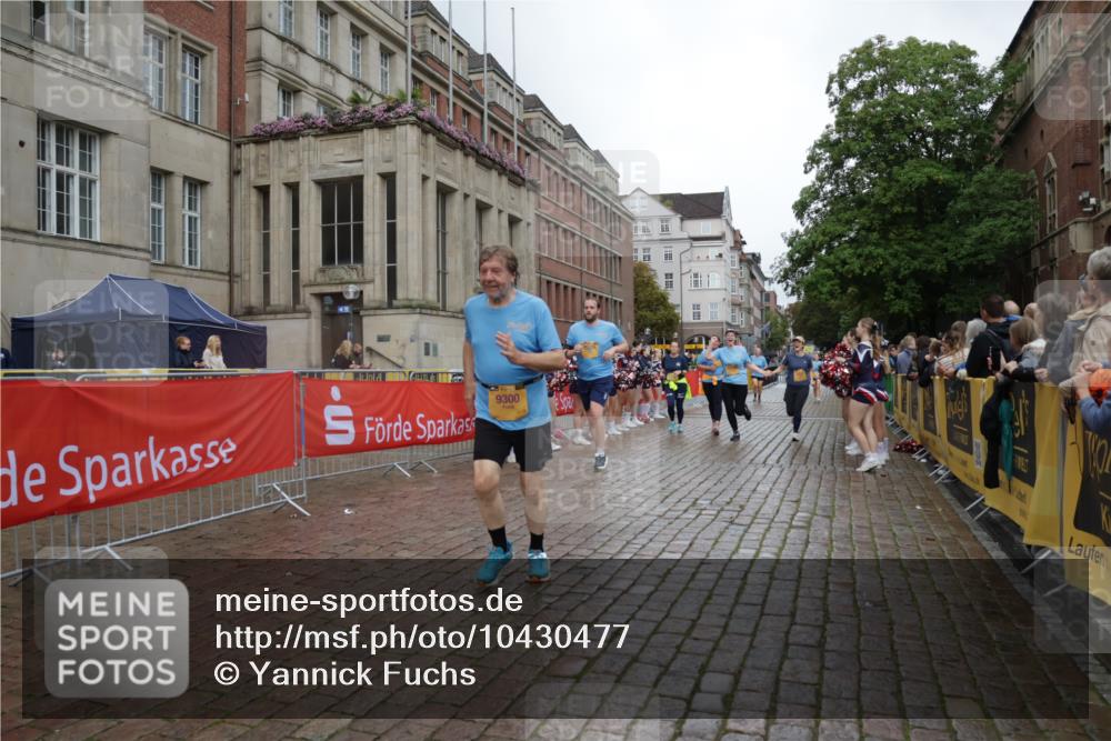 13.09.2026 - Kiel Lauf Yannick Fuchs http://msf.ph/oto/10430477 13.09.2026 11:13:12 Ziel 2696, 3882, 5472, 11369, 1168, 1602, 2827, 3598, 3622, 4461, 4899, 5027, 5061, 7065, 9300, 9799, 12193, 12396, 328, 2290, 2607, 4299, 6237, 9860, 10432, 11210, 11666, 12234, 1602, 3598, 9300, 9571, 11599, 12396 meine-sportfotos.de
