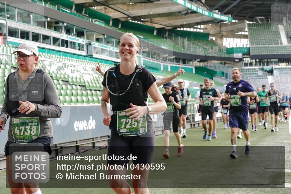 13.09.2026 - 21. swb-Marathon Bremen Michael Burmester http://msf.ph/oto/10430595 13.09.2026 13:28:02 Laufen im Stadion 111, 186, 220, 357, 364, 390, 478, 597, 726, 829, 888, 925, 1079, 1220, 1298, 1325, 1412, 1496, 1608, 1700, 1741, 1769, 1777, 1958, 1961, 1984, 2236, 2273, 2309, 2365, 2388, 2404, 2428, 2472, 2502, 2507, 2542, 2574, 2582, 2593, 2725, 2743, 2748, 2875, 2876, 2923, 3045, 3050, 3061, 3073, 3084, 3154, 3184, 3219, 3540, 3589, 3592, 3595, 3694, 3756, 3798, 3826, 3853, 3885, 3907, 3978, 3987, 4108, 4238, 4457, 4660 meine-sportfotos.de