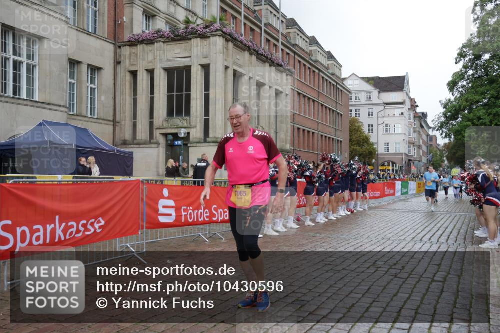 13.09.2026 - Kiel Lauf Yannick Fuchs http://msf.ph/oto/10430596 13.09.2026 11:13:27 Ziel 328, 2290, 2607, 4299, 6237, 9860, 10432, 11210, 11666, 12234, 2696, 3882, 5061, 5472, 7065, 11369, 8492, 8831, 9552, 9553, 9787, 10660, 1168, 3622, 4461, 7065, 9799 meine-sportfotos.de