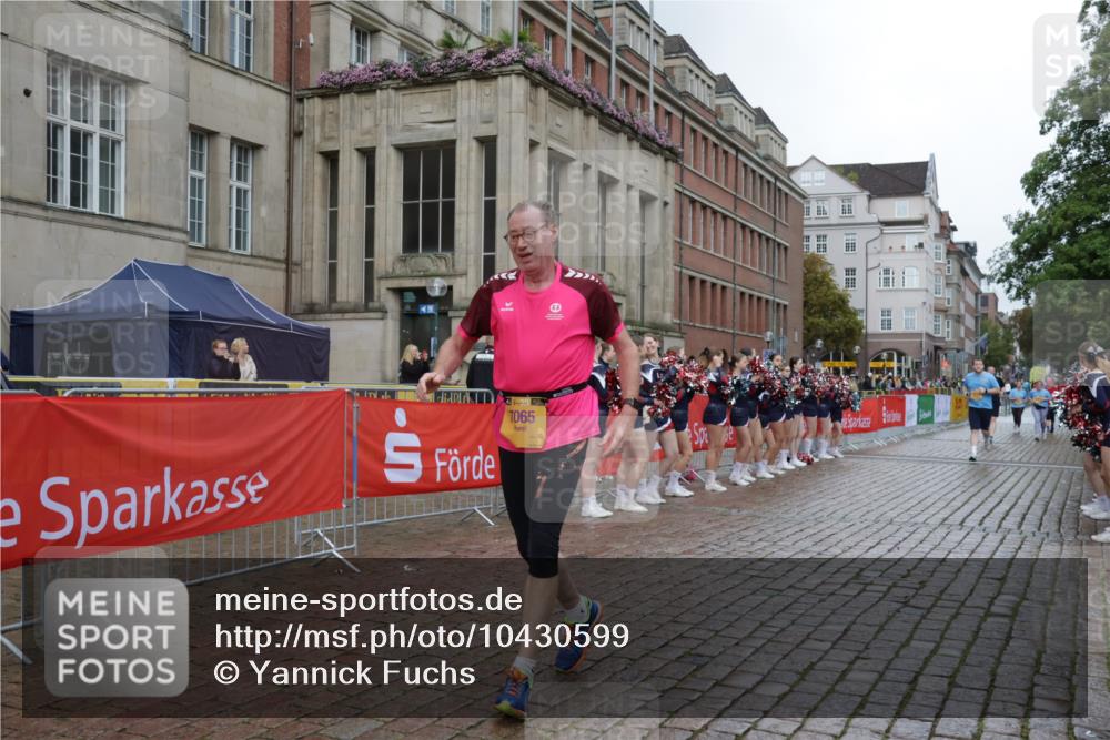 13.09.2026 - Kiel Lauf Yannick Fuchs http://msf.ph/oto/10430599 13.09.2026 11:13:27 Ziel 328, 2290, 2607, 4299, 6237, 9860, 10432, 11210, 11666, 12234, 2696, 3882, 5061, 5472, 7065, 11369, 8492, 8831, 9552, 9553, 9787, 10660, 1168, 3622, 4461, 7065, 9799 meine-sportfotos.de