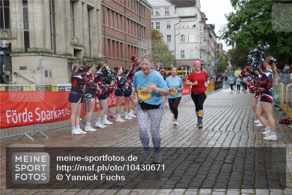13.09.2026 - Kiel Lauf Yannick Fuchs http://msf.ph/oto/10430671 13.09.2026 11:13:40 Ziel 328, 8492, 9552, 9553, 9787, 10660, 11210, 2290, 2607, 2696, 3882, 4299, 5472, 6237, 9860, 10432, 11210, 11666, 12234, 4575, 8831, 3882, 5061, 11369 meine-sportfotos.de