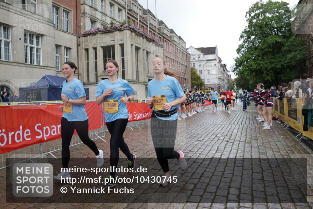 13.09.2026 - Kiel Lauf Yannick Fuchs http://msf.ph/oto/10430745 13.09.2026 11:13:56 Ziel 4575, 8831, 328, 2290, 2607, 4299, 6237, 8492, 8831, 9552, 9553, 9787, 9860, 10432, 10660, 11210, 11666, 12234, 397, 489, 9272, 9873, 6237, 10432, 11666 meine-sportfotos.de