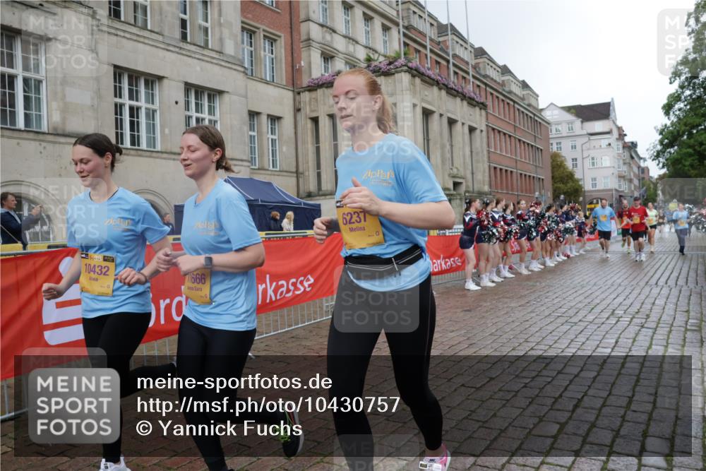13.09.2026 - Kiel Lauf Yannick Fuchs http://msf.ph/oto/10430757 13.09.2026 11:13:56 Ziel 4575, 8831, 328, 2290, 2607, 4299, 6237, 8492, 8831, 9552, 9553, 9787, 9860, 10432, 10660, 11210, 11666, 12234, 397, 489, 9272, 9873, 6237, 10432, 11666 meine-sportfotos.de