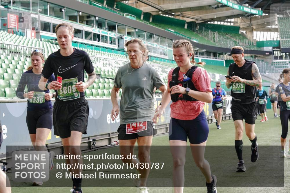 13.09.2026 - 21. swb-Marathon Bremen Michael Burmester http://msf.ph/oto/10430787 13.09.2026 13:28:16 Laufen im Stadion 111, 186, 220, 357, 364, 478, 597, 685, 726, 729, 829, 888, 925, 986, 1079, 1220, 1298, 1325, 1384, 1412, 1496, 1608, 1700, 1741, 1769, 1777, 1958, 1961, 1984, 2236, 2365, 2388, 2404, 2472, 2502, 2507, 2542, 2574, 2593, 2725, 2743, 2748, 2862, 2868, 2875, 2876, 2923, 2924, 2991, 3045, 3050, 3061, 3073, 3154, 3184, 3219, 3238, 3321, 3540, 3589, 3592, 3594, 3595, 3678, 3694, 3756, 3798, 3826, 3853, 3885, 3907, 3978, 3987, 4108, 4238, 4457, 4660 meine-sportfotos.de