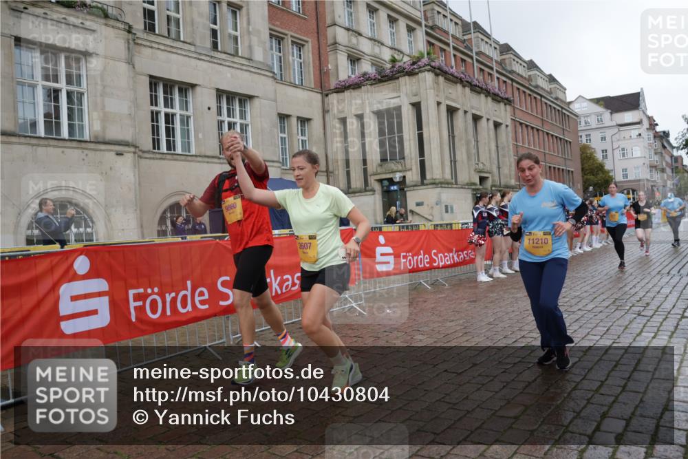 13.09.2026 - Kiel Lauf Yannick Fuchs http://msf.ph/oto/10430804 13.09.2026 11:14:03 Ziel 489, 9873, 328, 2607, 4299, 4575, 8492, 8831, 9552, 9553, 9787, 9860, 10660, 11210, 397, 3278, 5478, 9272, 2290, 2607, 4299, 6237, 9860, 10432, 11210, 11666, 12234 meine-sportfotos.de