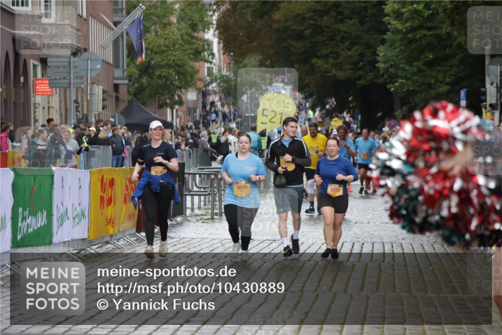 13.09.2026 - Kiel Lauf Yannick Fuchs http://msf.ph/oto/10430889 13.09.2026 11:14:28 Ziel 270, 283, 1338, 1339, 2520, 3278, 5478, 6806, 7998, 10278, 397, 489, 3278, 5478, 9272, 9873, 3706, 3707, 3708, 6378, 6783, 6905, 7787, 11482, 4575, 8831 meine-sportfotos.de