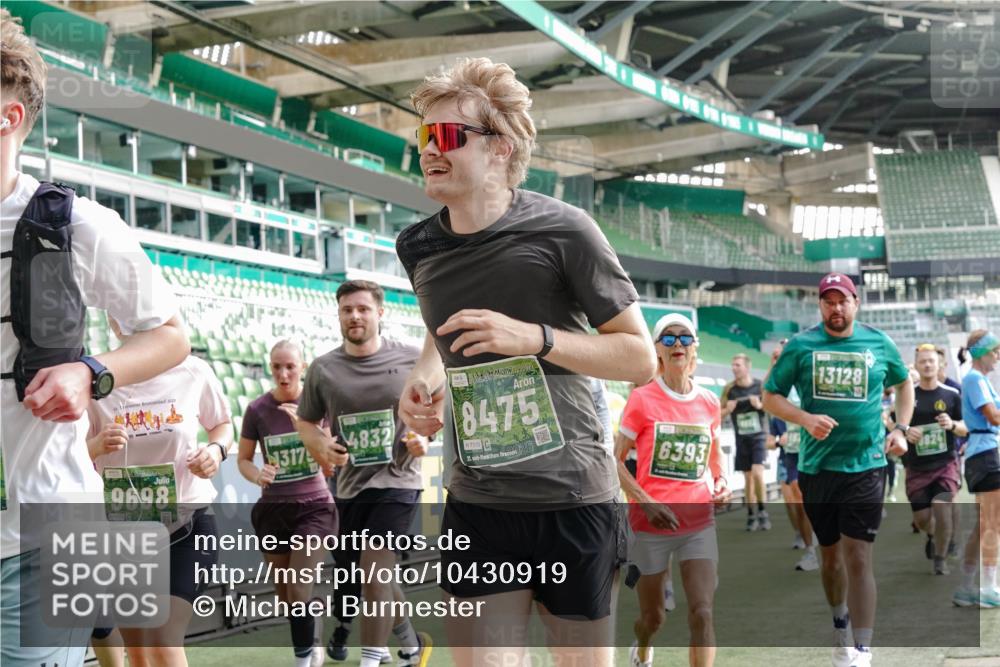 13.09.2026 - 21. swb-Marathon Bremen Michael Burmester http://msf.ph/oto/10430919 13.09.2026 13:28:27 Laufen im Stadion 111, 186, 220, 357, 364, 422, 476, 478, 597, 685, 726, 729, 829, 888, 925, 986, 1079, 1220, 1298, 1325, 1384, 1412, 1496, 1608, 1615, 1741, 1769, 1777, 1958, 1961, 1984, 2236, 2326, 2365, 2472, 2502, 2507, 2574, 2593, 2725, 2743, 2748, 2862, 2868, 2875, 2876, 2923, 2924, 2991, 3020, 3045, 3050, 3061, 3073, 3154, 3184, 3219, 3238, 3274, 3321, 3361, 3589, 3592, 3594, 3595, 3678, 3694, 3755, 3756, 3798, 3826, 3853, 3885, 3907, 3953, 3965, 3971, 3978, 3987, 4108, 4238, 4457, 4660 meine-sportfotos.de