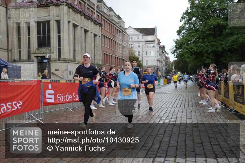 13.09.2026 - Kiel Lauf Yannick Fuchs http://msf.ph/oto/10430925 13.09.2026 11:14:41 Ziel 270, 2520, 3706, 3707, 3708, 6378, 6783, 6806, 6905, 7787, 10278, 11482, 283, 397, 489, 1338, 1339, 2520, 3278, 5478, 6806, 7998, 9272, 9873, 10278, 5601, 9273, 10116, 10124, 489, 9873 meine-sportfotos.de