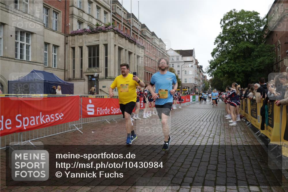 13.09.2026 - Kiel Lauf Yannick Fuchs http://msf.ph/oto/10430984 13.09.2026 11:14:51 Ziel 3706, 3707, 3708, 5601, 6905, 9273, 11482, 270, 283, 1338, 1339, 2520, 3278, 5478, 6378, 6783, 6806, 6905, 7787, 7998, 10278, 2092, 10116, 10124, 397, 3278, 5478, 9272 meine-sportfotos.de