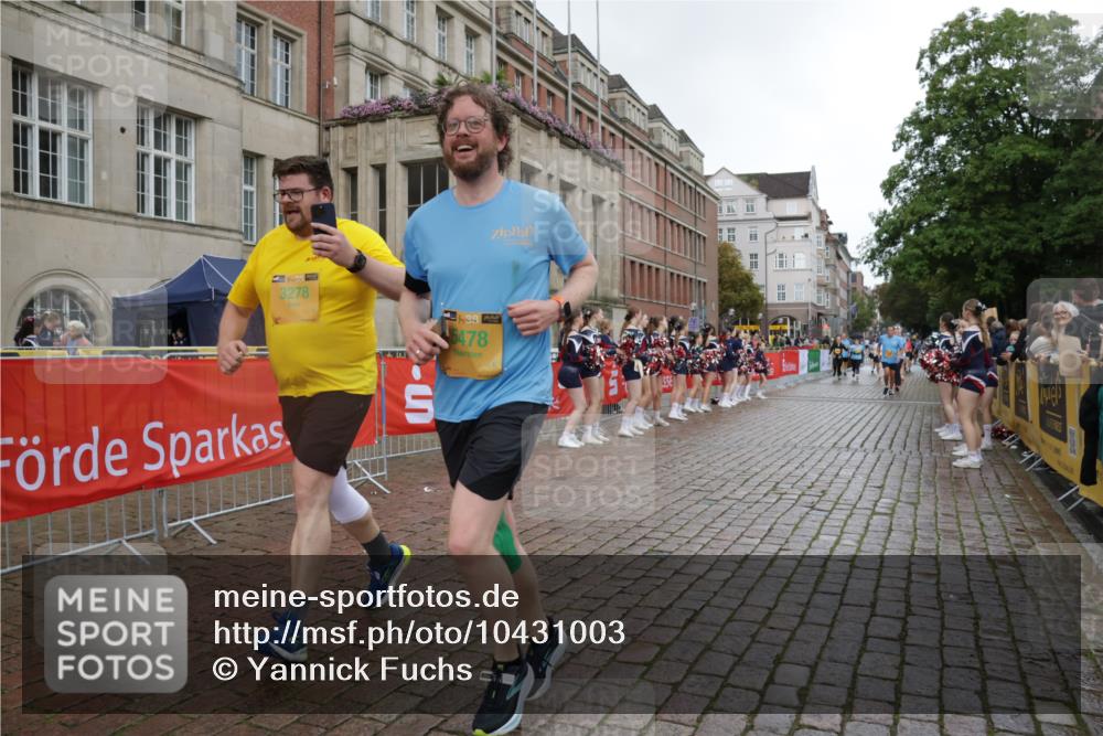 13.09.2026 - Kiel Lauf Yannick Fuchs http://msf.ph/oto/10431003 13.09.2026 11:14:52 Ziel 3706, 3707, 3708, 5601, 9273, 11482, 270, 283, 1338, 1339, 2520, 3278, 3706, 5478, 6378, 6783, 6806, 6905, 7787, 7998, 10278, 2092, 10116, 10124, 397, 3278, 5478, 9272 meine-sportfotos.de