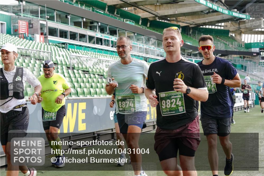 13.09.2026 - 21. swb-Marathon Bremen Michael Burmester http://msf.ph/oto/10431004 13.09.2026 13:28:32 Laufen im Stadion 111, 220, 357, 422, 476, 478, 597, 685, 726, 729, 754, 829, 888, 925, 986, 1079, 1220, 1298, 1325, 1384, 1412, 1496, 1608, 1615, 1741, 1769, 1777, 1958, 1961, 1984, 2236, 2326, 2365, 2472, 2502, 2507, 2574, 2593, 2725, 2743, 2862, 2868, 2875, 2876, 2923, 2924, 2991, 3020, 3045, 3061, 3073, 3154, 3184, 3219, 3238, 3274, 3321, 3361, 3589, 3592, 3594, 3595, 3678, 3694, 3755, 3798, 3826, 3853, 3885, 3907, 3953, 3965, 3971, 3978, 3987, 4011, 4108, 4238, 4457, 4660 meine-sportfotos.de