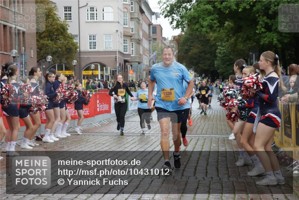 13.09.2026 - Kiel Lauf Yannick Fuchs http://msf.ph/oto/10431012 13.09.2026 11:14:56 Ziel 5601, 9273, 10116, 10124, 270, 283, 1338, 1339, 2520, 3706, 3707, 3708, 6378, 6783, 6806, 6905, 7787, 7998, 10278, 11482, 2092, 3278, 5478 meine-sportfotos.de