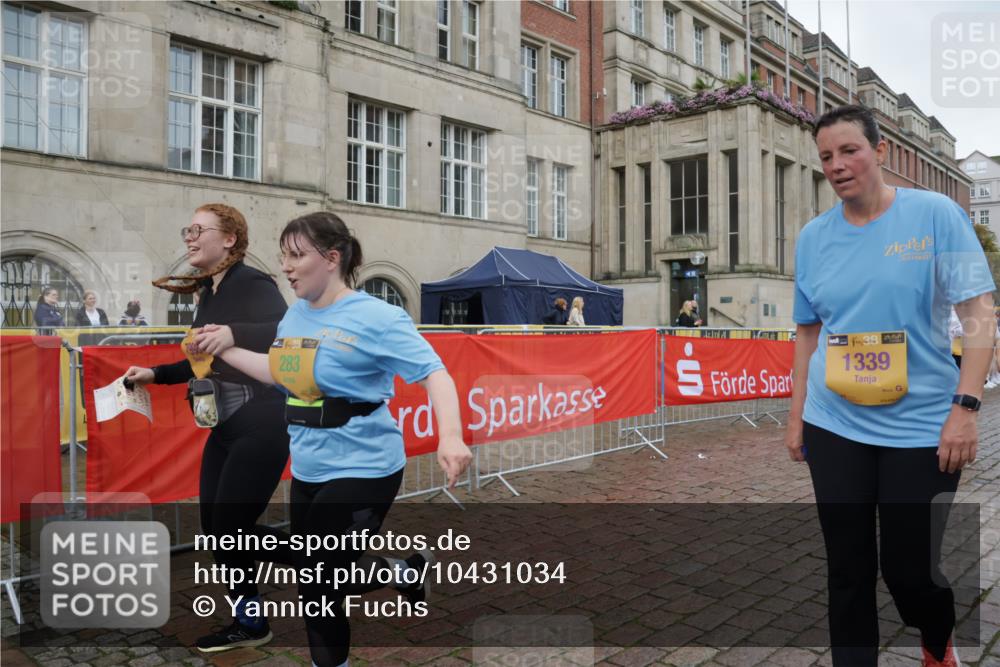 13.09.2026 - Kiel Lauf Yannick Fuchs http://msf.ph/oto/10431034 13.09.2026 11:15:03 Ziel 10116, 10124, 270, 283, 1339, 2520, 3706, 3707, 3708, 5601, 6378, 6783, 6806, 6905, 7787, 7998, 9273, 10278, 11482, 2092, 2401, 283, 1338, 1339, 2520, 6806, 7998, 10278 meine-sportfotos.de