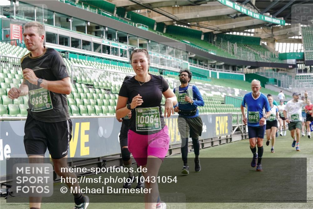 13.09.2026 - 21. swb-Marathon Bremen Michael Burmester http://msf.ph/oto/10431054 13.09.2026 13:28:35 Laufen im Stadion 111, 220, 357, 422, 476, 478, 597, 685, 726, 729, 754, 829, 888, 925, 986, 1079, 1220, 1298, 1325, 1384, 1412, 1496, 1608, 1615, 1741, 1769, 1777, 1958, 1961, 1984, 2236, 2326, 2365, 2472, 2502, 2574, 2593, 2725, 2743, 2862, 2868, 2875, 2876, 2923, 2924, 2991, 3020, 3045, 3061, 3073, 3129, 3154, 3184, 3219, 3238, 3274, 3321, 3361, 3589, 3592, 3594, 3595, 3678, 3694, 3755, 3758, 3798, 3826, 3853, 3885, 3907, 3953, 3965, 3971, 3978, 3987, 4011, 4108, 4238, 4457, 4660 meine-sportfotos.de
