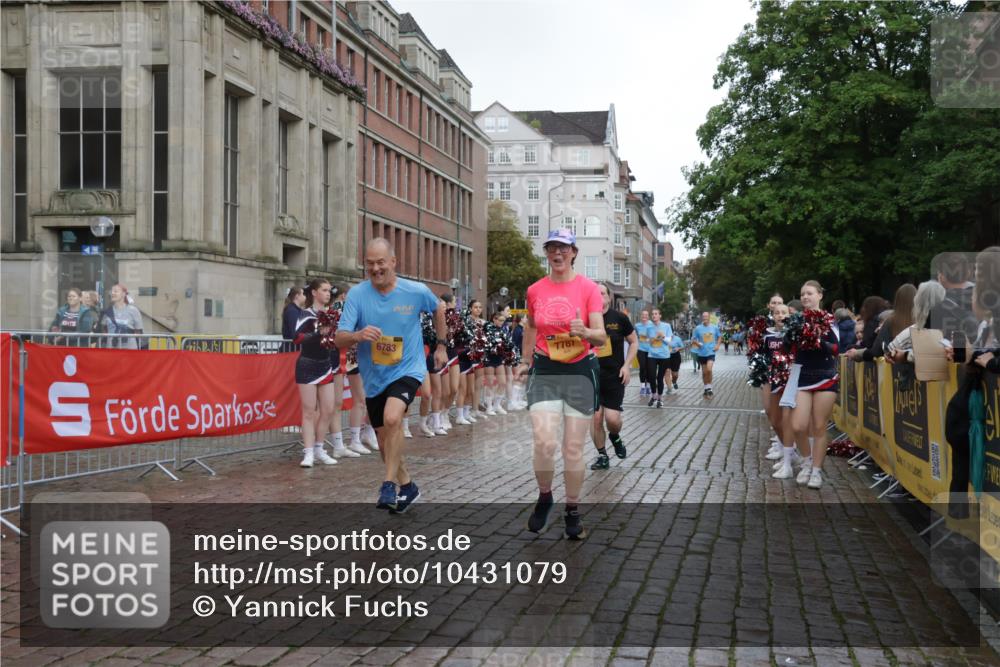 13.09.2026 - Kiel Lauf Yannick Fuchs http://msf.ph/oto/10431079 13.09.2026 11:15:09 Ziel 2092, 10116, 10124, 3706, 3707, 3708, 5601, 6378, 6783, 6905, 7787, 9273, 11482, 155, 2401, 5327, 11871, 270, 283, 1339, 2520, 6783, 6806, 7787, 7998, 10278 meine-sportfotos.de