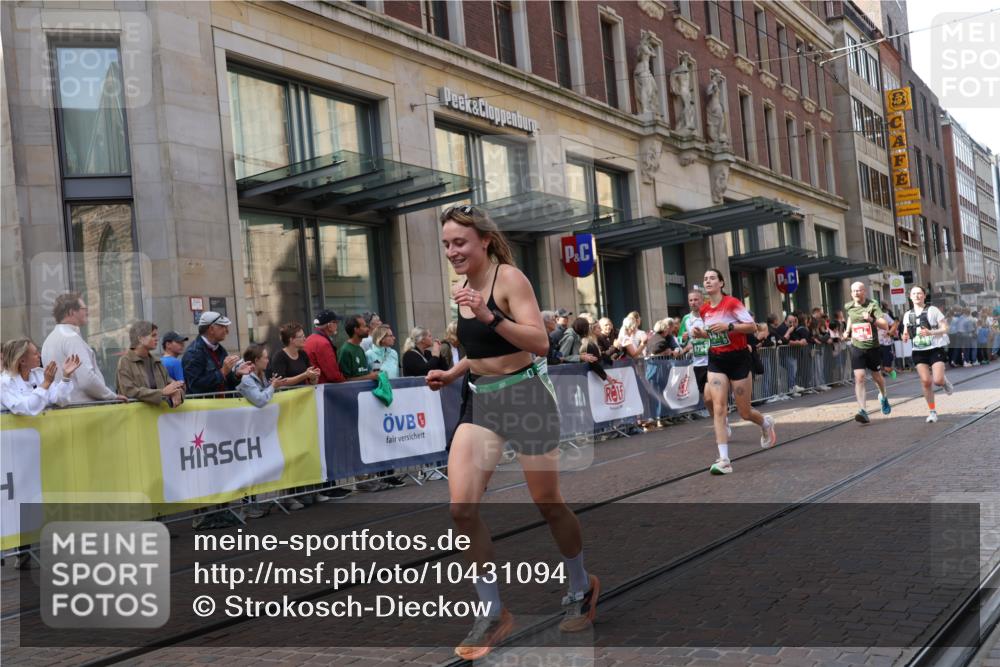 13.09.2026 - 21. swb-Marathon Bremen Strokosch-Dieckow http://msf.ph/oto/10431094 13.09.2026 13:10:57 Ziel 335, 697, 1349, 2087, 3440, 3448, 3484, 3647, 3899, 4429, 6274, 6471, 8183, 8474, 9291, 9410, 9618, 9762, 384, 697, 1181, 1385, 1498, 1554, 2021, 2347, 2759, 4023, 4475, 4571, 4727, 5066, 5079, 5152, 5155, 5168, 5314, 5387, 5648, 6657, 7115, 7136, 9622, 9659, 13248 meine-sportfotos.de